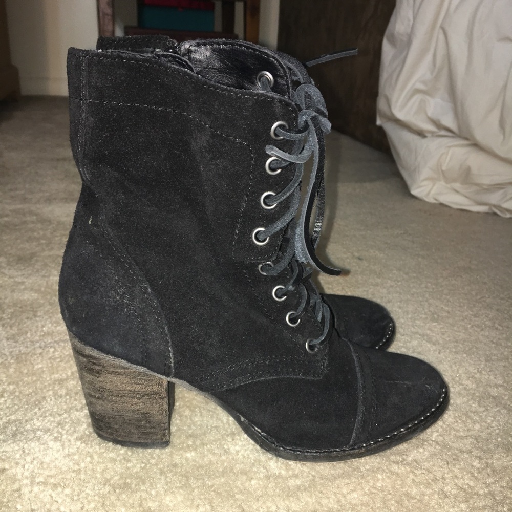 Suede booties - Steve Madden, black, size 7, used